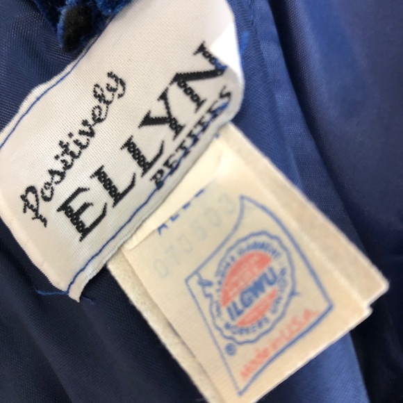 Vintage union made navy velvet dress - Picture 8 of 8